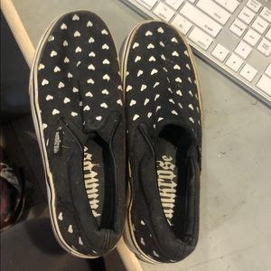Punkrose black with white hearts slip on shoes